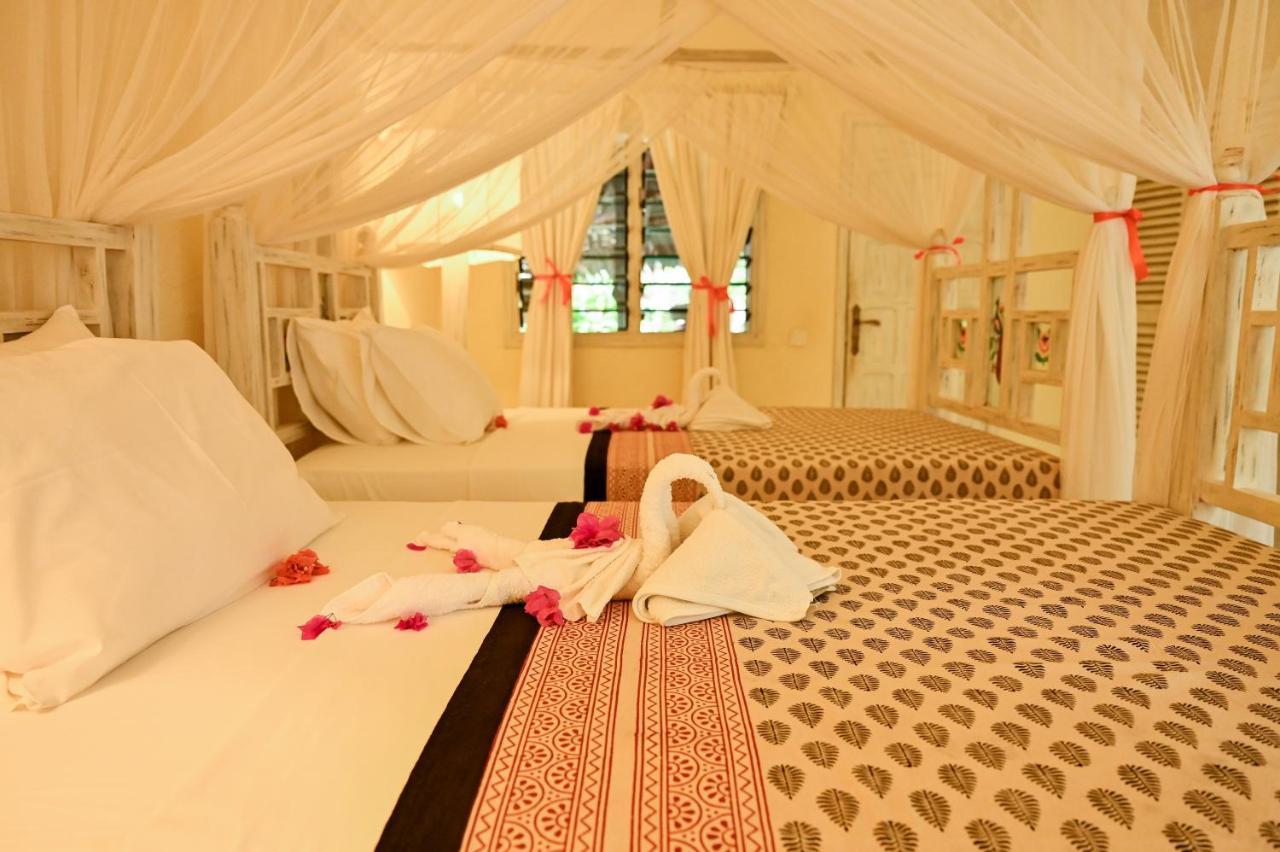 Lions' Luxury Eco Resort & Spa Malindi Exterior photo